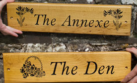 Wooden house signs made in chestnut wood