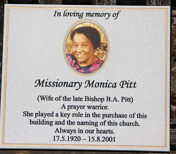 Engraved memorial plaque with a full colour insert Engraved memorial plaque with a full colour insert