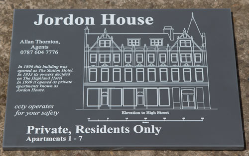 Engraved apartment sign