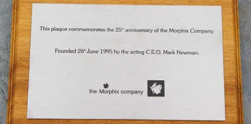 Stainless steel plaque with an image