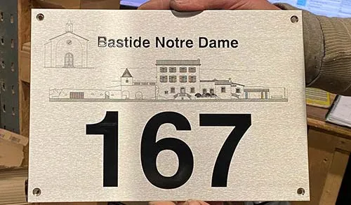 Detailed Images on Stailess Steel Plaque