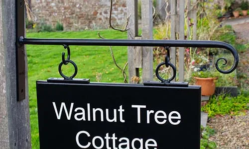 Wrought Ion Scroll Bracket