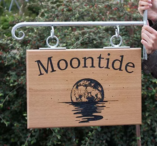 Wooden Sign -  Galvanised Bracket