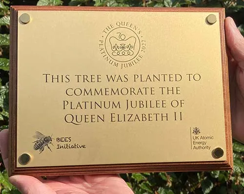 This is a good alternative to a bronze plaque. Gold Anodised Aluminium Plaque