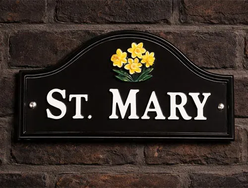 Arch Top Cast Aluminium Sign