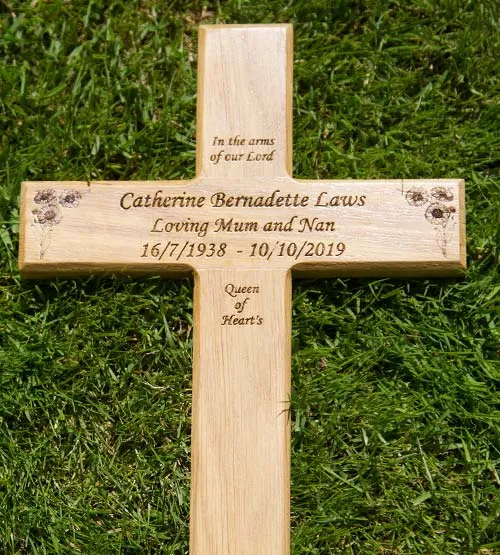 Oak Memorial Cross