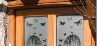 Patterns can be included in the window vinyl. Patterns can be included in the window vinyl.