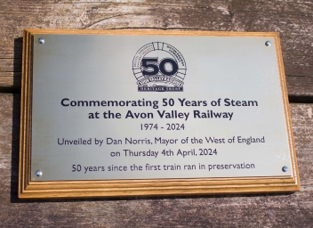 Engraved Plaques Gallery Assorted engraved plaques and name plates