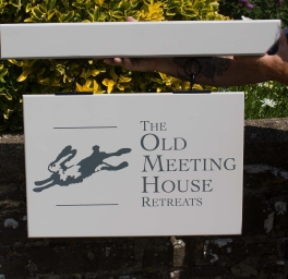 Hanging Signs A great Range of Hanging Signs.