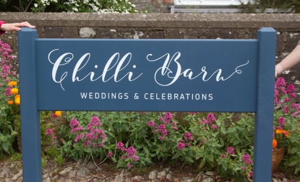 Sign Makers - Worldwide Craftsmen and Craftswomen at Work