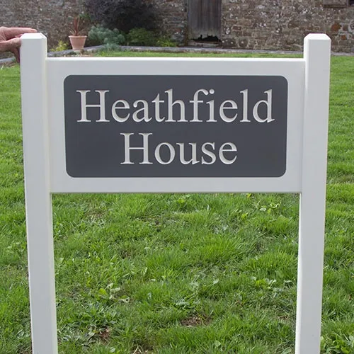 Inset Engraved Plaque.