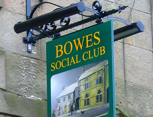 TZ Range of Business Hanging Signs Tz Bracket with Lighting Kit