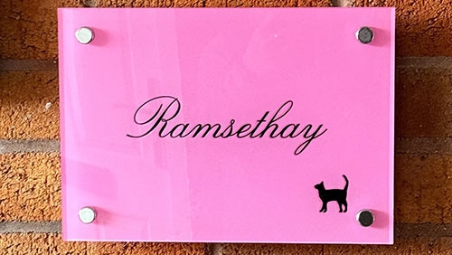 Glass Like Acrylic Name Plate House Sign with Cat Image